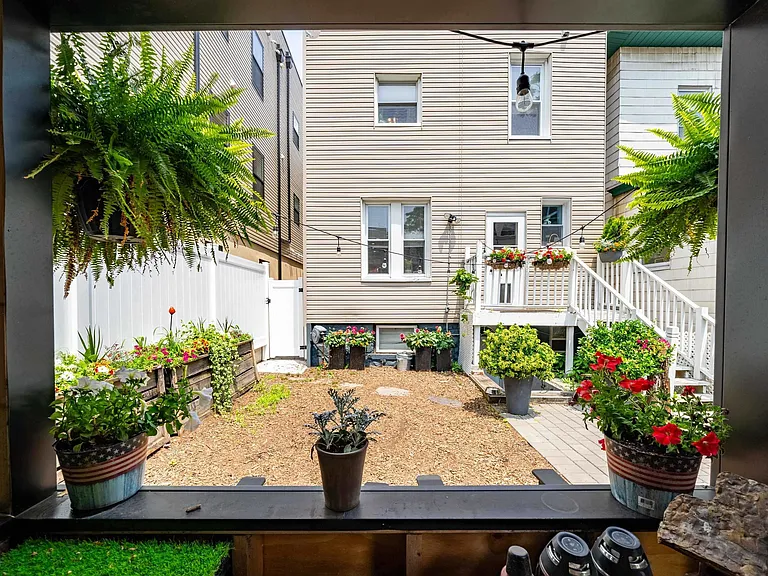 27 Reservoir Ave #1 — Photo 17