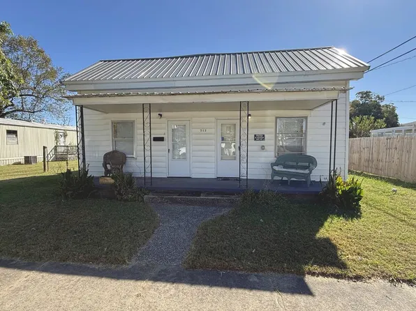 712 Catherine St, Metropolis, IL 62960