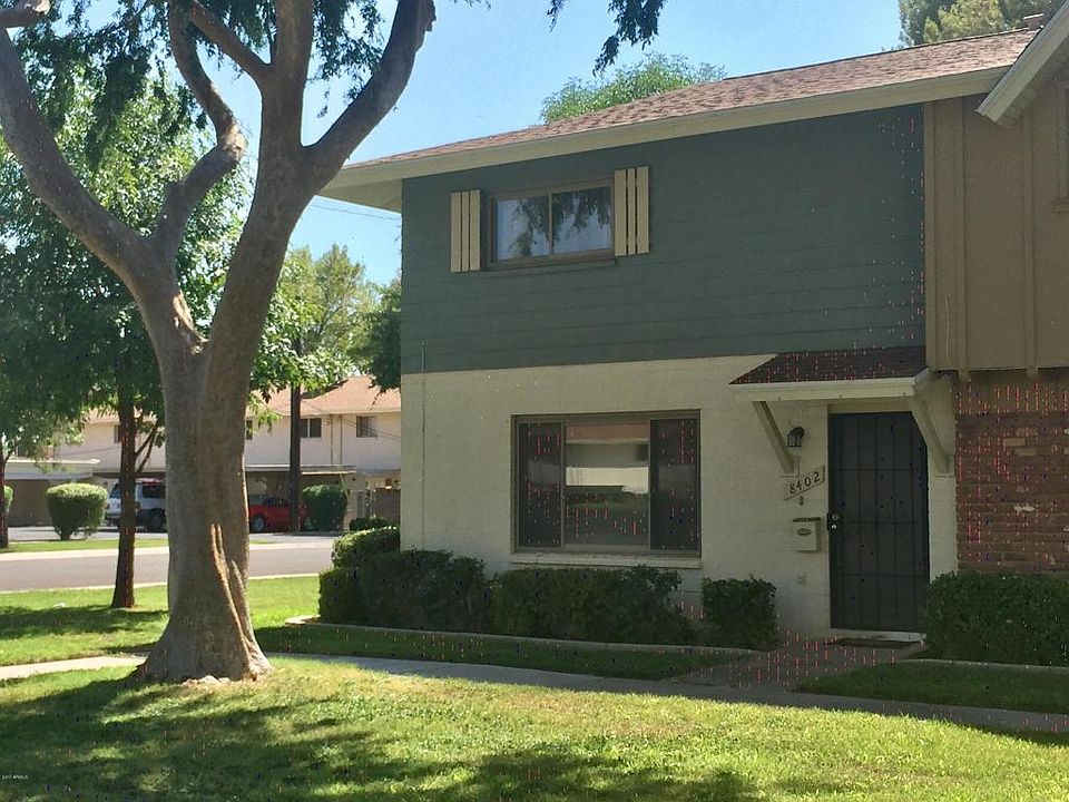 2nd image of 8402 E Montebello Ave