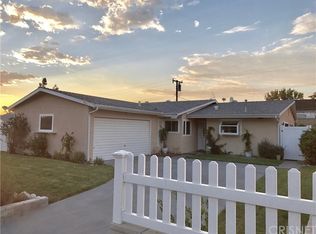 22611 La Rochelle Dr, Santa Clarita, CA 91350