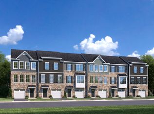 10 Friendship Ct, Hainesport, NJ 08036