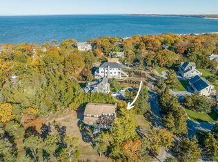 16 Beach Plum Ln, Saint James, NY 11780