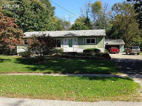 1st image of 150 E Erean St