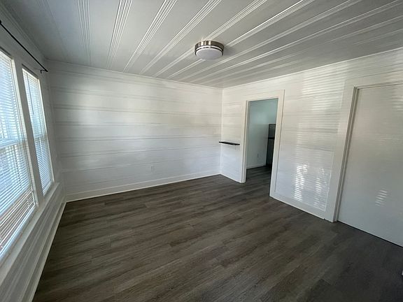 5th image of 2530 Francisco Blvd #3