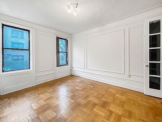 3rd image of 665 W 160th St APT 3F