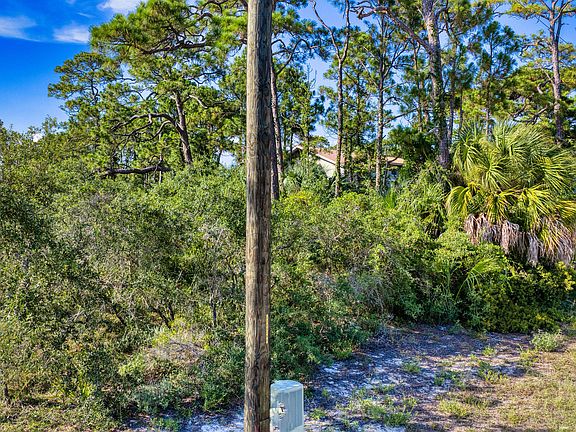 5th image of 981 W Bayshore Dr