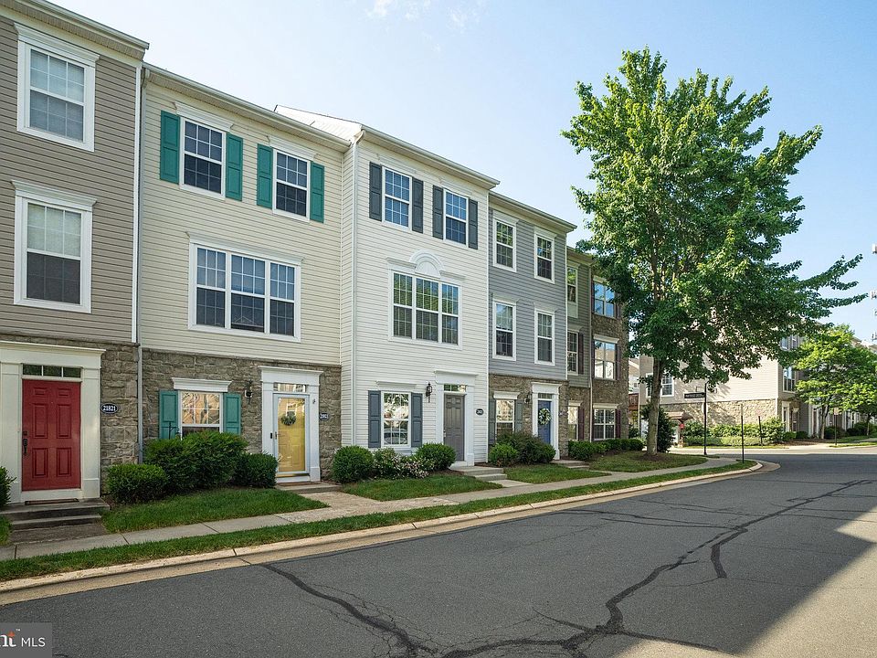 1st image of 21825 Petworth Ct