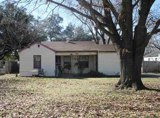 3213 S 3rd St, Waco, TX 76706