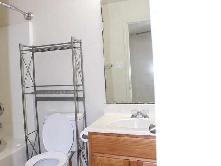413 Brittney Way #C — Photo 11