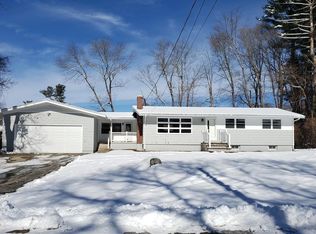 7 Willow Rd, South Easton, MA 02375