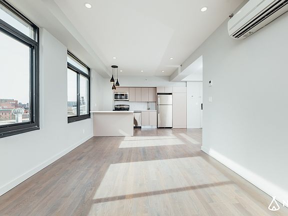 2nd image of 594 Bushwick Ave #422