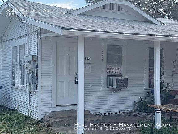 3rd image of 842 Steves Ave