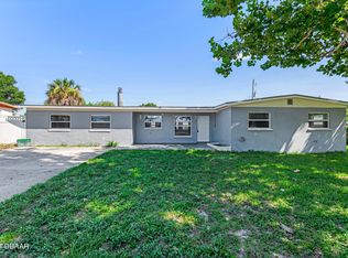 1306 10th St, Daytona Beach, FL 32117