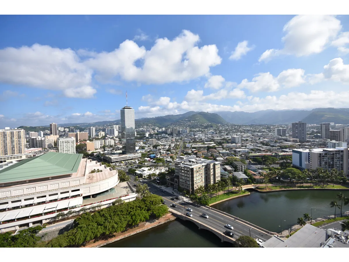 Building Photo - 1717 Ala Wai Blvd #2602