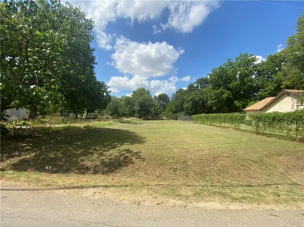 2211 Parrish St, Waco, TX 76705