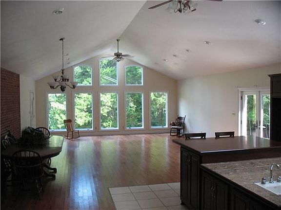 4th image of 6541 S County Road 100 W