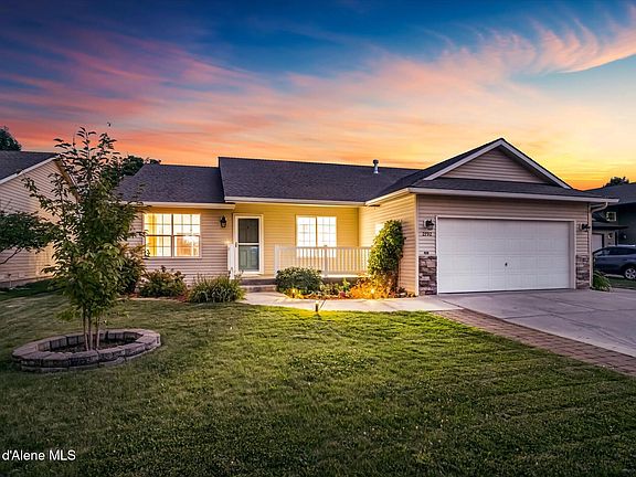 2nd image of 2792 W Wilbur Ave