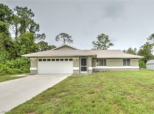 218 Argonne Ave S, Lehigh Acres, FL 33974