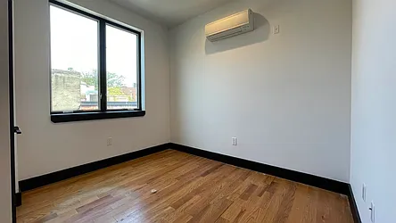 Rented by Strivers Management Group Corp (Brokerage)