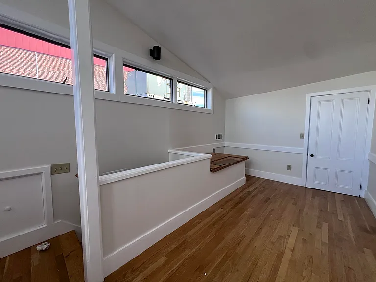 123 Water St #4E — Photo 9