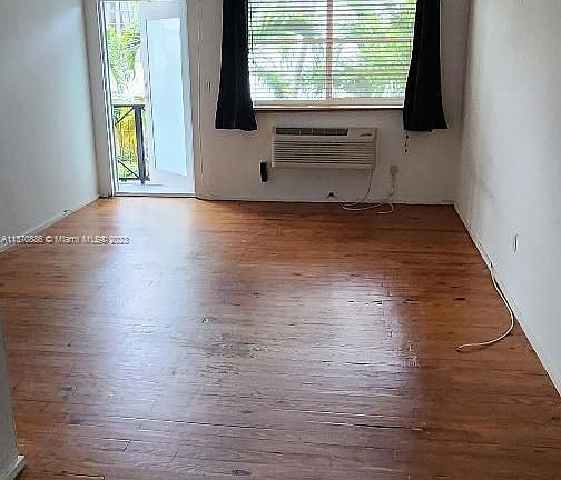 4th image of 7315 Byron Ave APT 12A