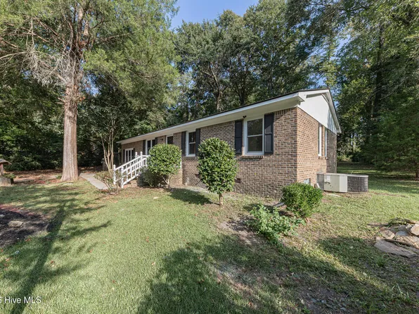111 Lynn Court, Jacksonville, NC 28540
