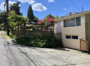10417 8th Ave NE, Seattle, WA 98125