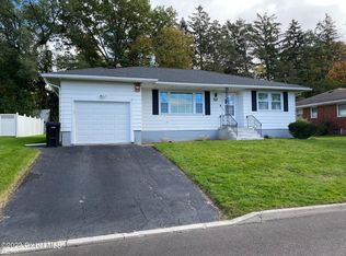 18 Brentwood Ave, Troy, NY 12180