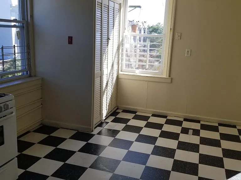 488 S Orange Ave #3L — Photo 11
