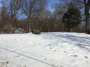 18995 Minnetonka Blvd, Deephaven, MN 55391