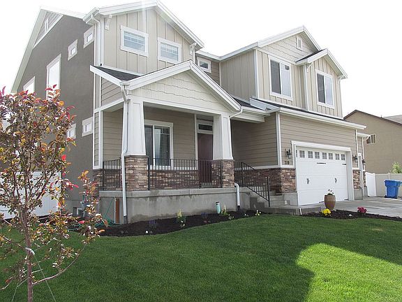 3rd image of 710 S Oak Crest Dr