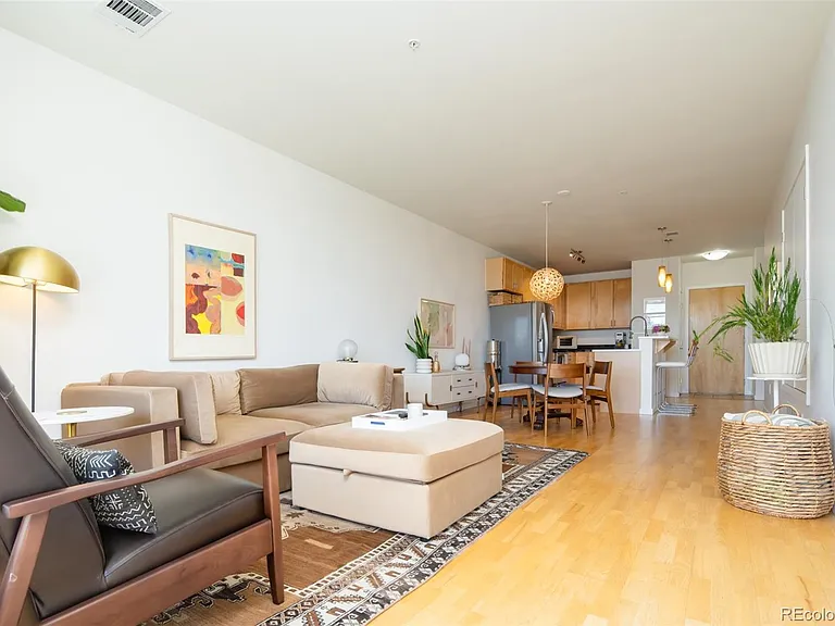 3101 Blake St #308 — Photo 12