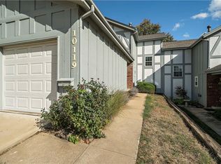 10119 Edelweiss Cir, Merriam, KS 66203