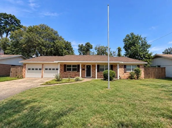 6250 Carnation Dr, Beaumont, TX 77706