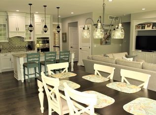 12100 Cherry Ln, South Lyon, MI 48178