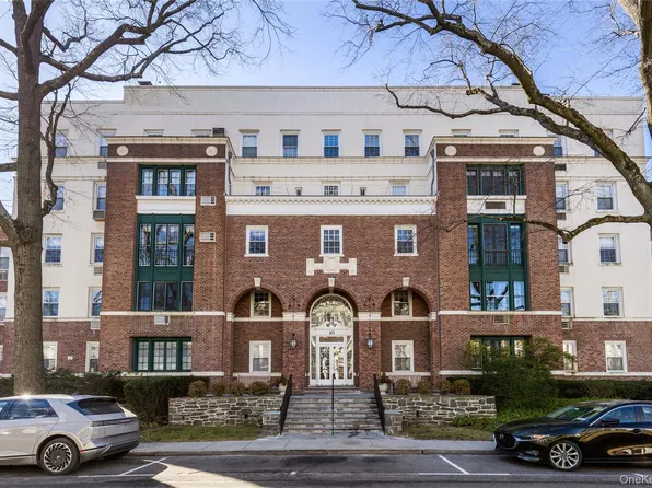 10 Brooklands #5F, Bronxville, NY 10708