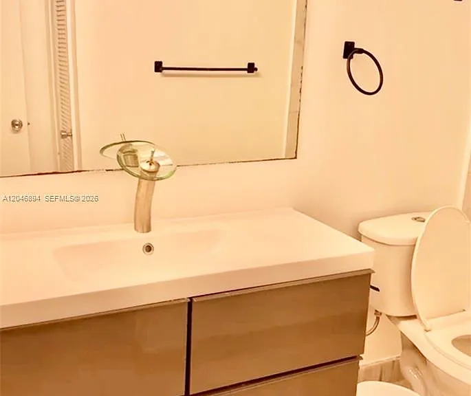 19380 Collins Ave #1423 — Photo 11
