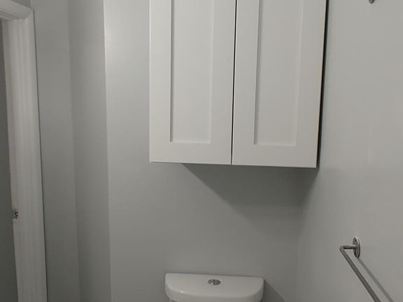 3rd image of 1431 Morris Rd SE APT B