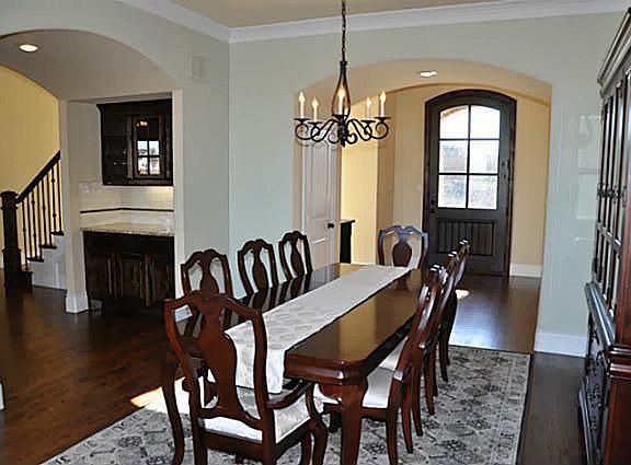 5th image of 5676 Laguna Dr