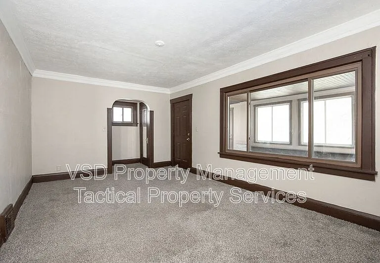 19101 Nitra Ave — Photo 23