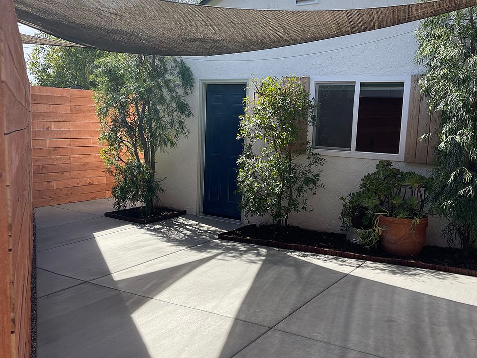 1st image of 863 N 11th Ave #B