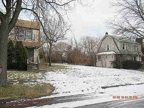 5926 Lakeview