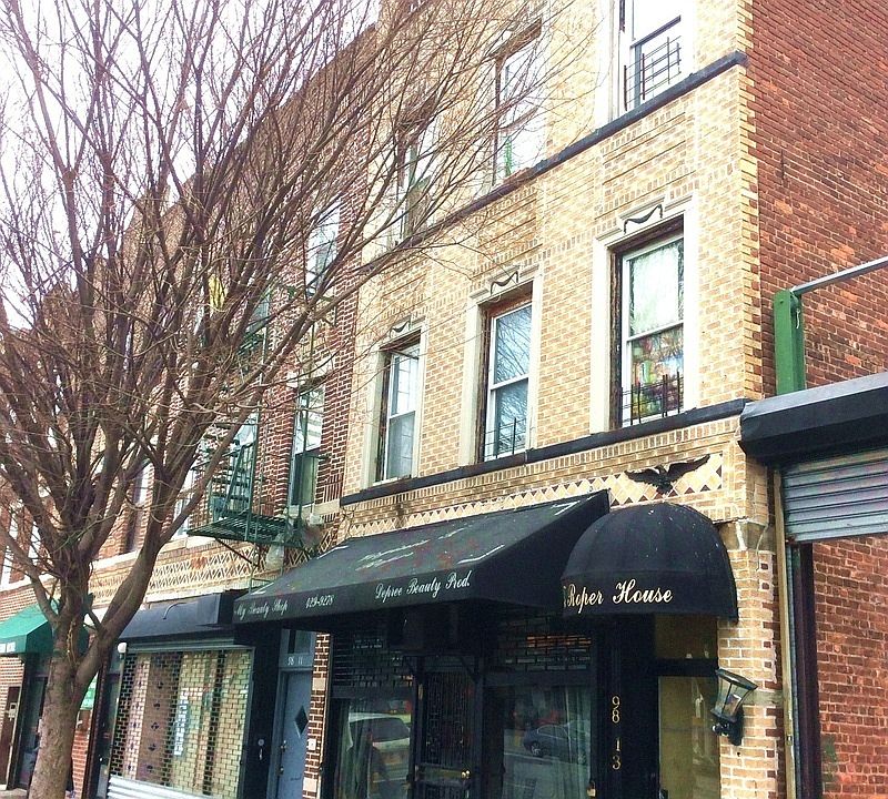 2nd image of 9813 Northern Blvd