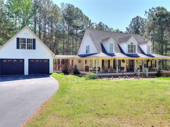377 Lakeview Dr, Newborn, GA 30056