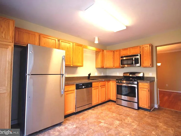 508 Ascot Ct — Photo 9