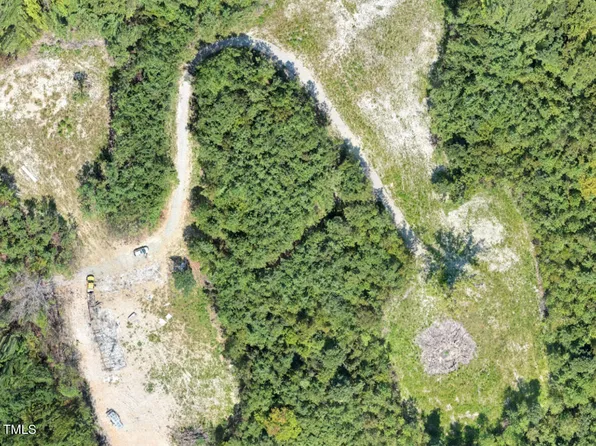 Henschel Ln, Broadway, NC 27505