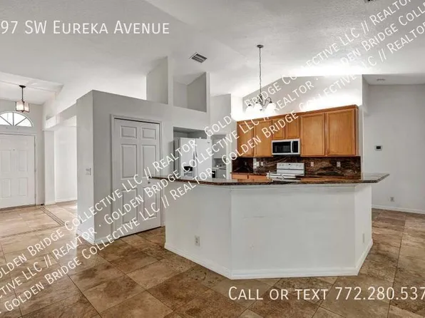 997 SW Eureka Ave, Port Saint Lucie, FL 34953
