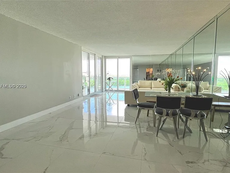 100 Bayview Dr #1827 — Photo 3