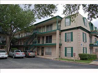 1st image of 2425 Ashdale Dr APT 19