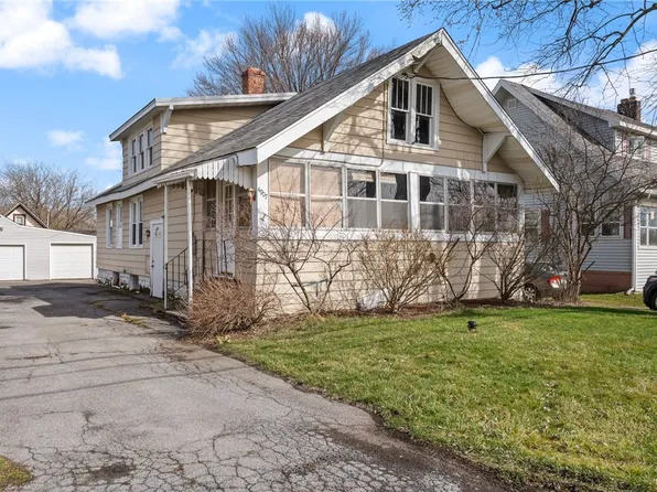4907 James St, East Syracuse, NY 13057